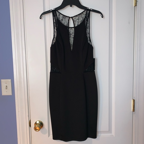 Guess women’s sleeveless illusion dress - Picture 7 of 8